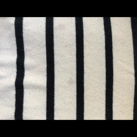 Striped Empyre Shirt - Picture 4 of 6